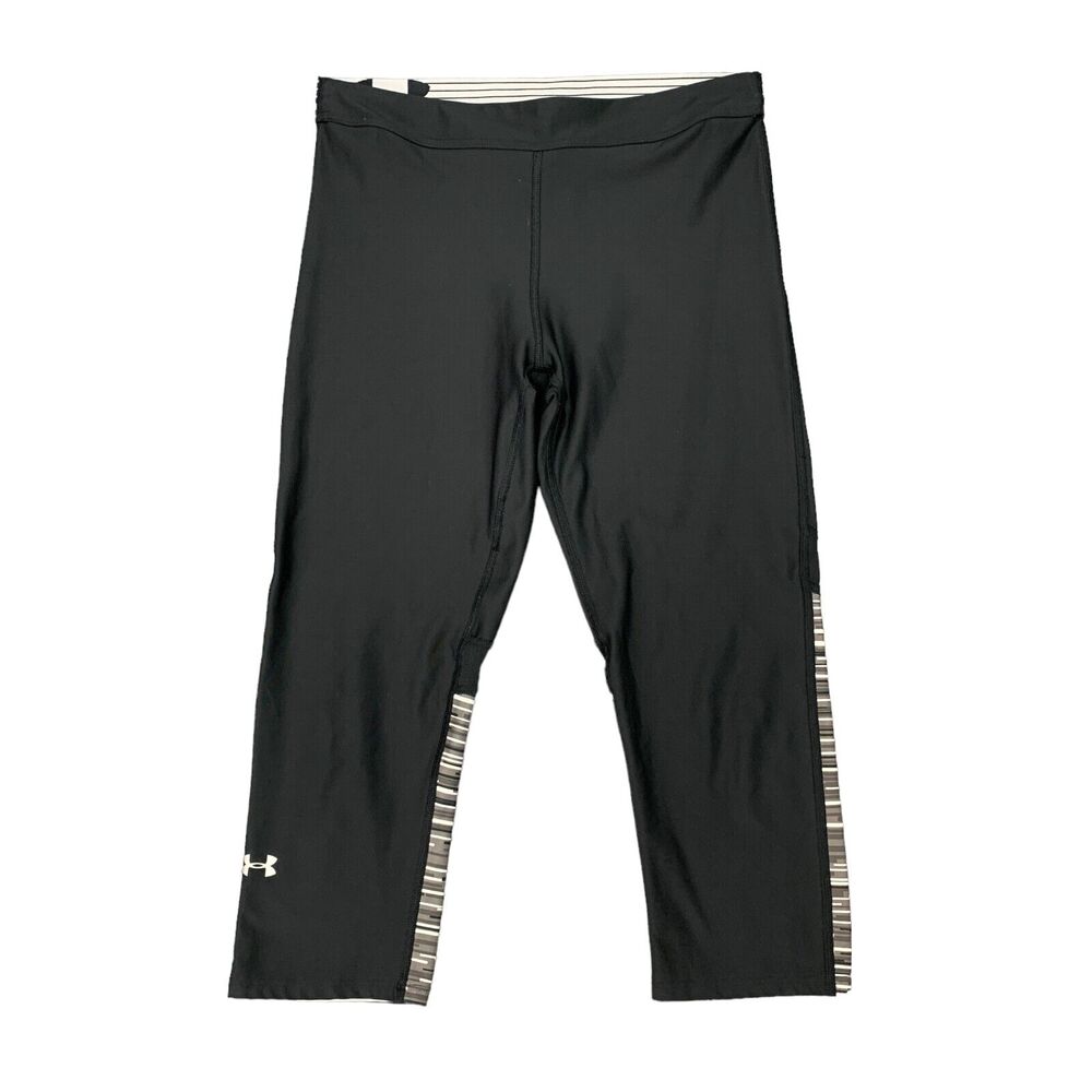 Under Armour Cropped Leggings Womens M Medium Black Fitted HeatGear Gym Workout
